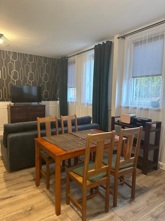Apartament Oksford 1 Lägenhet Okszow Exteriör bild